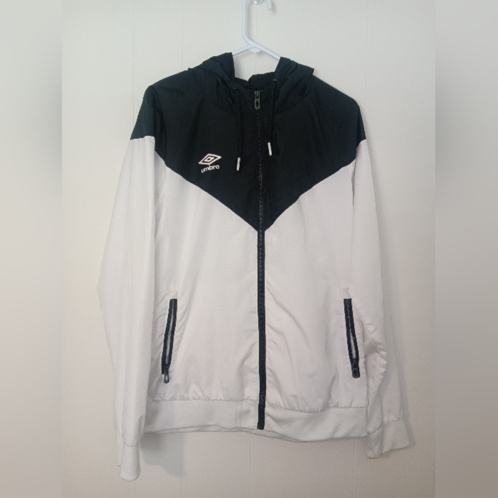 Men's Umbro Windbreaker Size Large White and Black